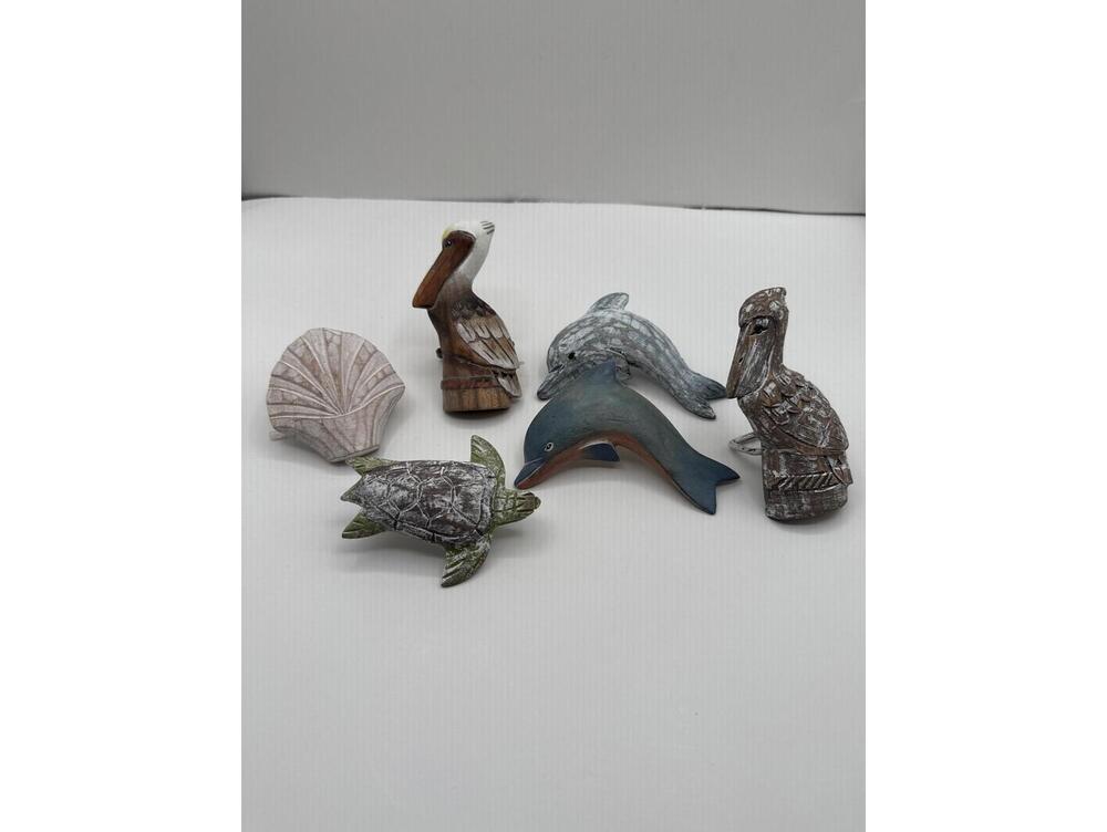 Set of 6 Hand-Carved napkin rings Wooden Sea Animal Figurines